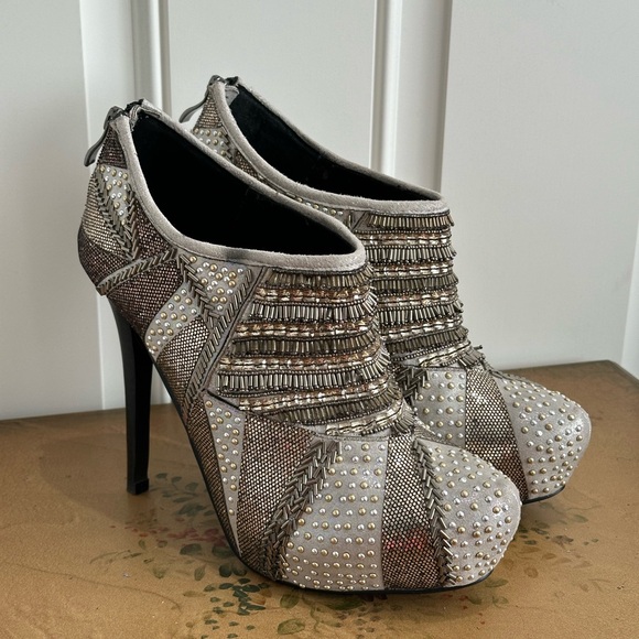 BOSTON PROPER Beaded Sequined Embellished Platform Heels -8.5 - Picture 5 of 11